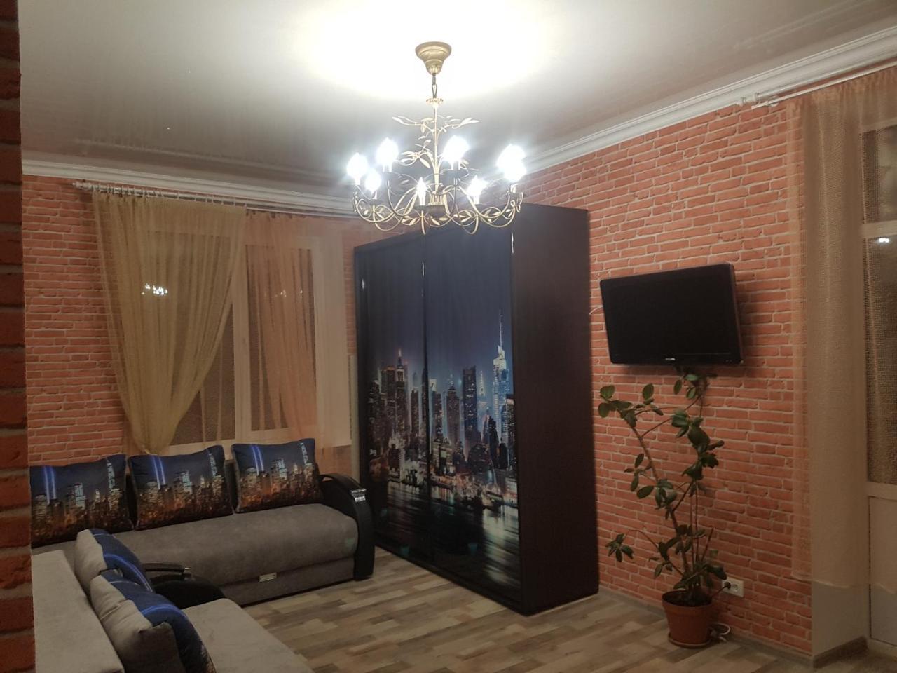 Apartment New York Street كريمنشوك المظهر الخارجي الصورة